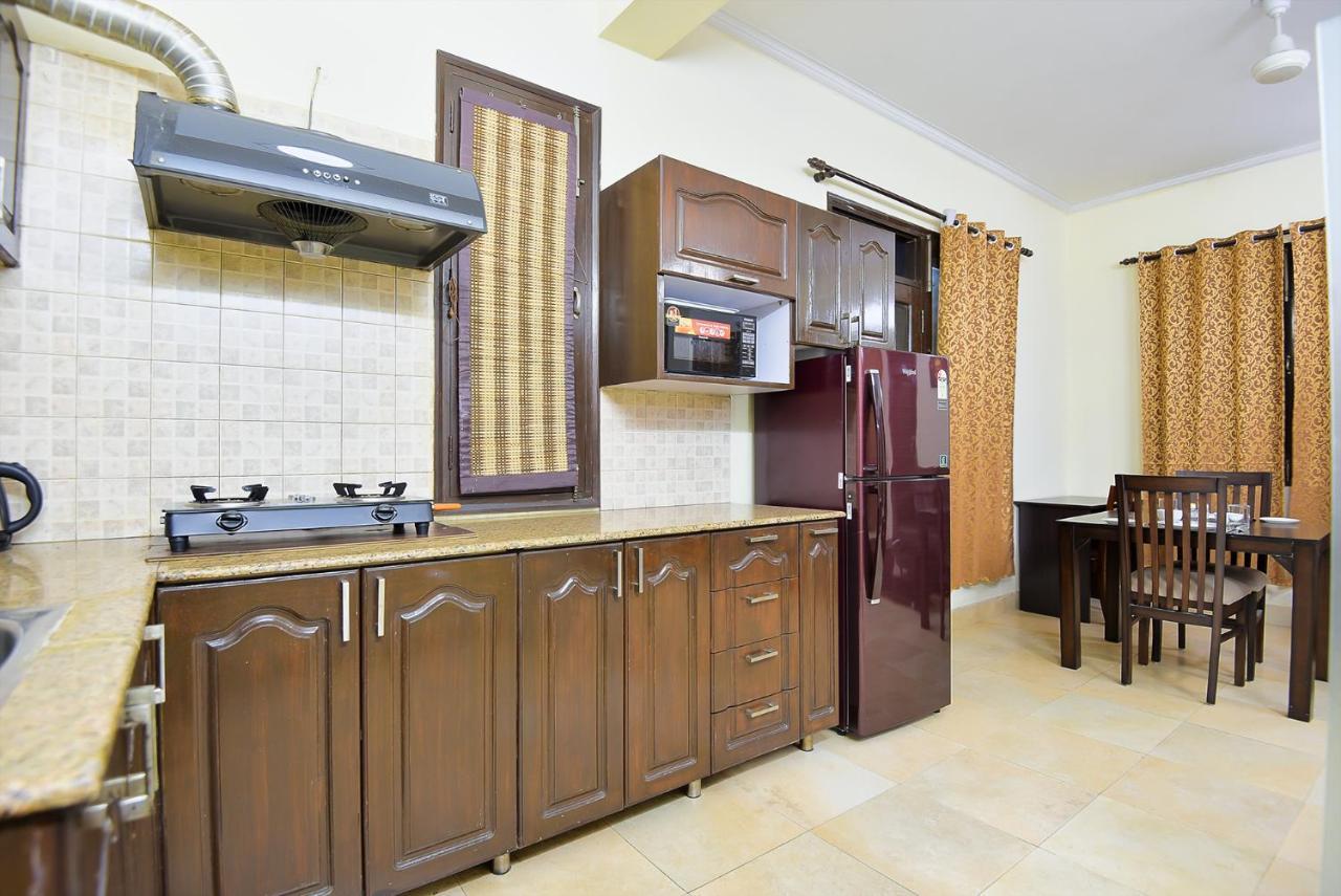 Studio Serviced Apartments Near Fortis Hospital Gurgáon Kültér fotó